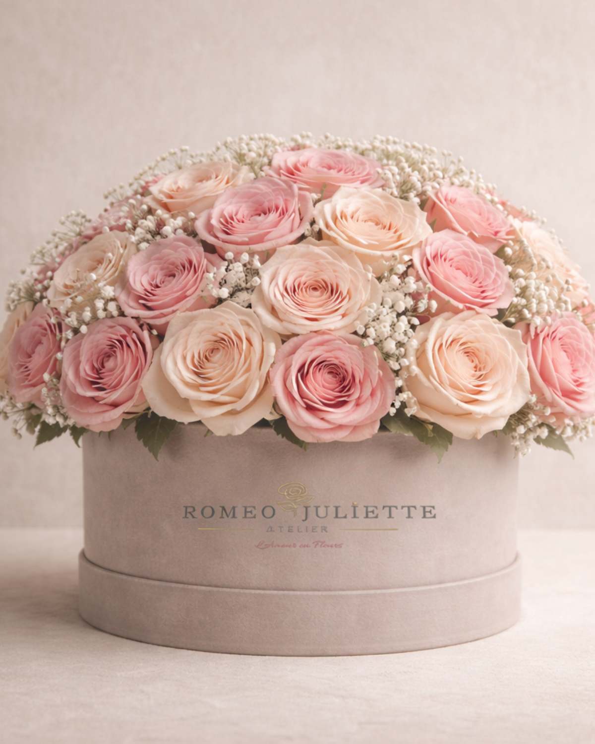 Sombrerera Juliette — Iconic Feminine Bouquet
